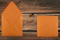 [351209] Briefhüllen 160x160 mm Nassklebend Metallic Orange Glow 120 g/qm